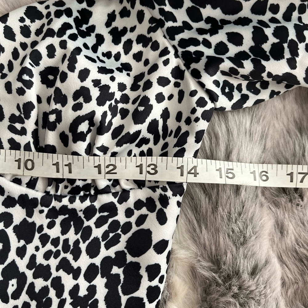 House of CB Lou Dalmation Print Puff Sleeve Crop Top Black & White Size XS/2-4 - Picture 7 of 8
